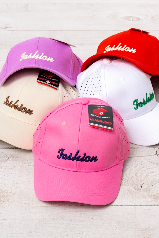 Кепка жіноча